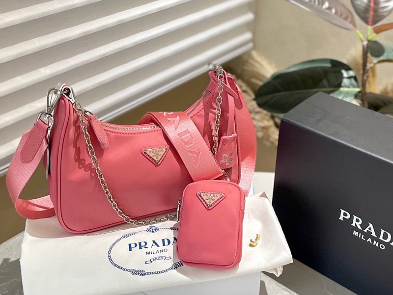 ★갓성비상품★PRADA 프라다 테수토 리에디션 2005 나일론 백 / 6컬러