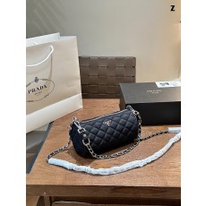 ★갓성비상품★PRADA 프라다 테수토 블랙 리나일론 미니 배럴백